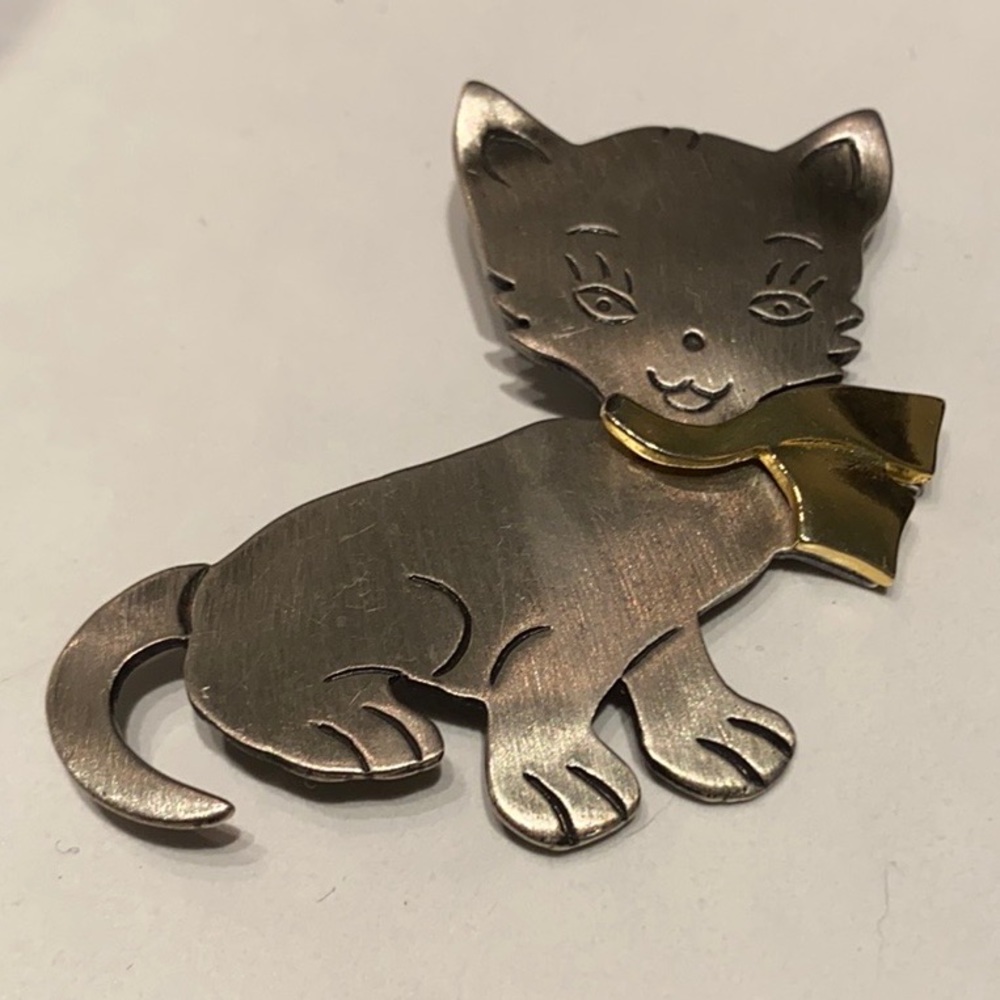 Cat Brooch - Artisan Made… Brushed Stainless w/ Shiny Scarf !!!
